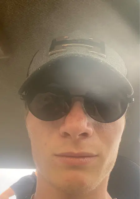 Я Ислам, 21, из Нальчика, ищу знакомство для вирта