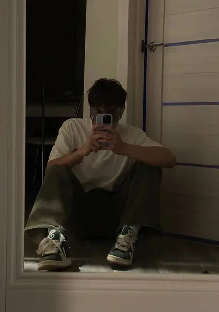 Илья из Владимира, мне 19, познакомлюсь для вирта