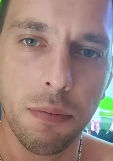 Alexander из Калуги, ищу на сайте знакомства без обязательств