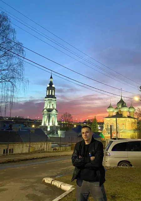 Виктор из Пскова, мне 19, познакомлюсь на одну ночь