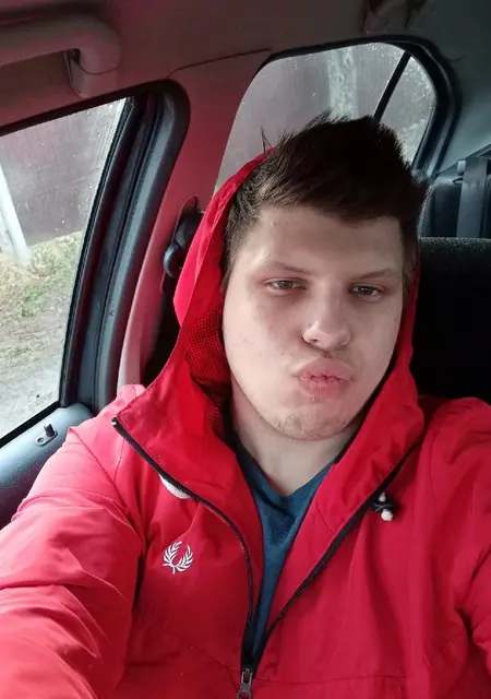 Ilya из Нахабина, ищу на сайте постоянные отношения