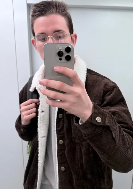 Никита из Анапы, ищу на сайте знакомства на одну ночь