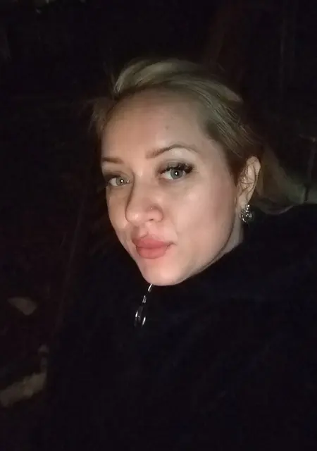 Я Марина, 41, из Саратова, ищу знакомство для приятного времяпровождения