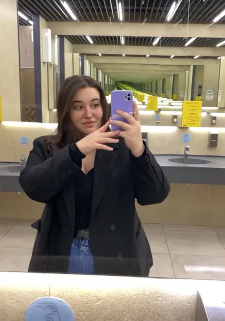 Я Amaliya, 21, знакомлюсь на одну ночь в Ростове-на-Дону