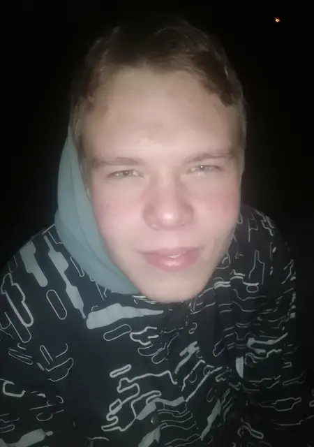 Кирилл из Каменска-Уральского, ищу на сайте знакомства на одну ночь