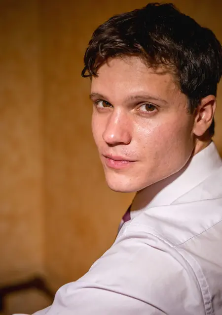 Stas з Івано-Франківська, мені 33 років, познайомлюсь для приємного проведення часу