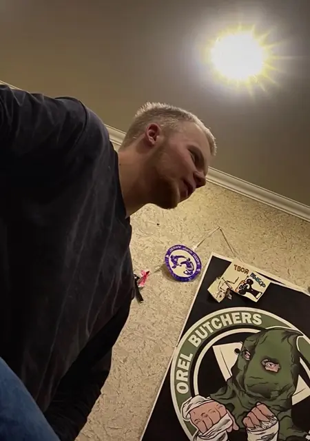 Я Василий, 21, из Орла, ищу знакомства на одну ночь