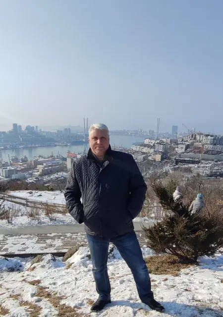 Константин из Владивостока, ищу на сайте знакомства на одну ночь