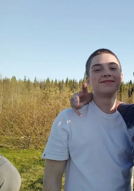 Я Дмитрий, 19, знакомлюсь для постоянных отношений в Ухте