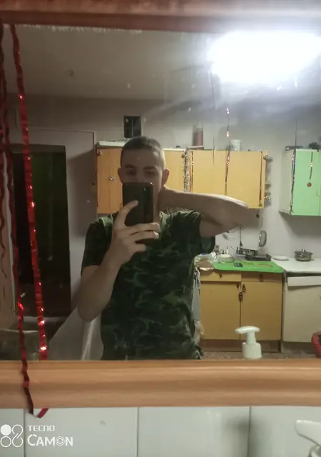 Я Никита, 25, знакомлюсь на одну ночь в Ухте