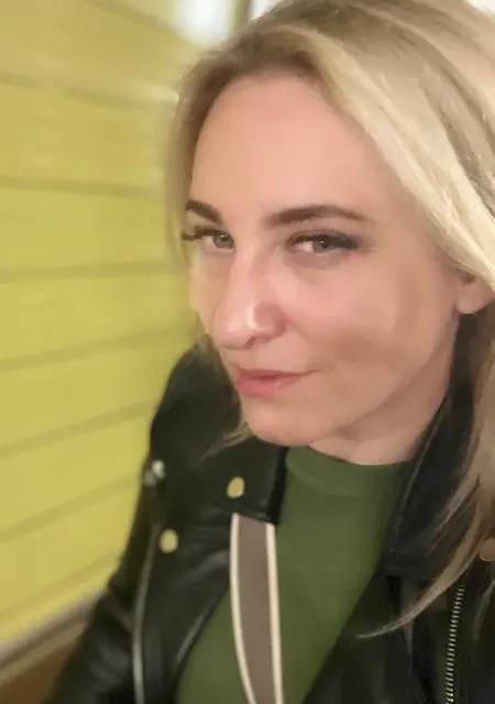 Я Елена, 40, из Санкт-Петербурга, ищу знакомство для постоянных отношений