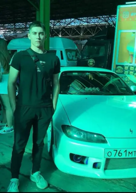 Я Миша, 19, знакомлюсь без обязательств в Миассе