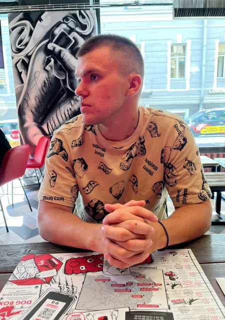 Denis из Череповца, мне 21, познакомлюсь на одну ночь