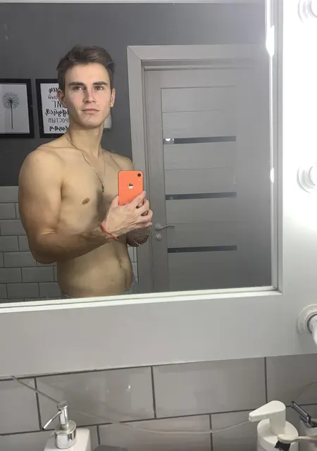 Я Кирилл, 28, знакомлюсь без обязательств в Армавире