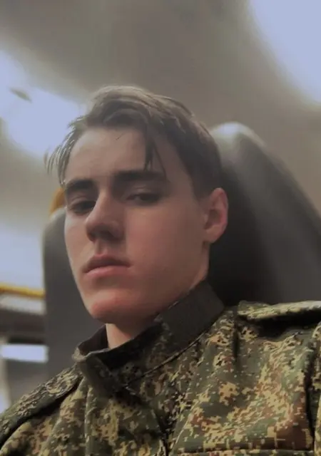 Леша из Электростали, мне 20, познакомлюсь на одну ночь