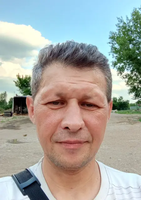 Я Иль, 50, знакомлюсь на одну ночь в Уфе