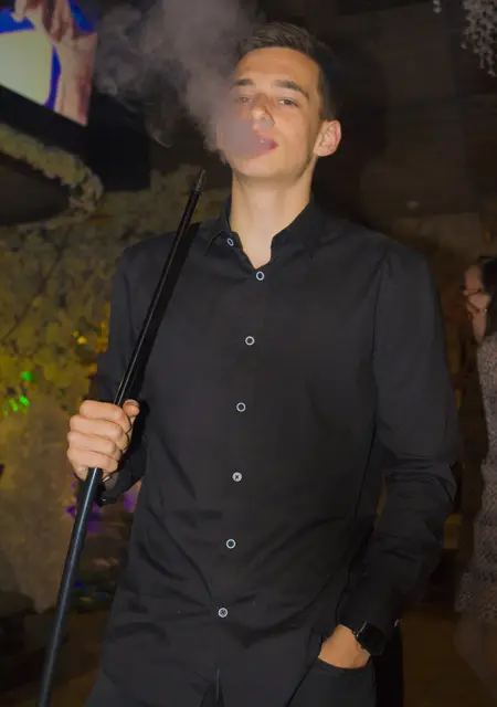 Я Дмитрий, 25, из Чехова, ищу знакомства без обязательств