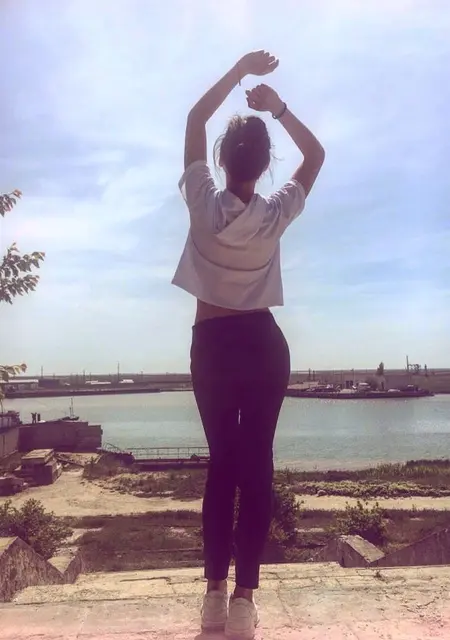 Я Лариса, 29 років, знайомлюсь для спілкування у Одесі