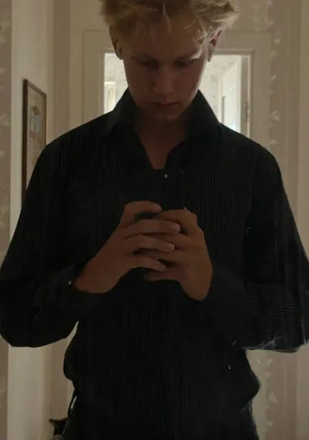 Я Маугли, 18, из Мурино, ищу знакомства без обязательств