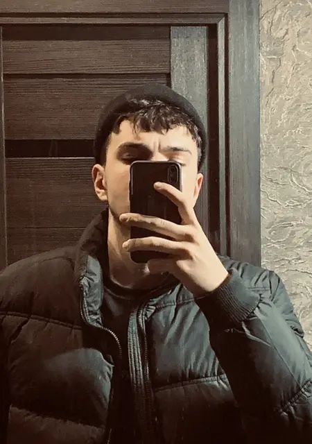 Я Георгий, 21, из Санкт-Петербурга, ищу знакомство для вирта