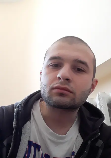 Я Леван, 30, из Минска, ищу знакомства без обязательств