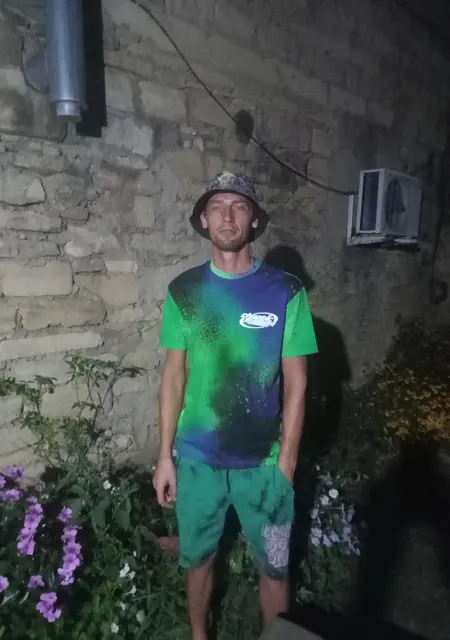 Андрей из Ставрополя, мне 32, познакомлюсь для общения