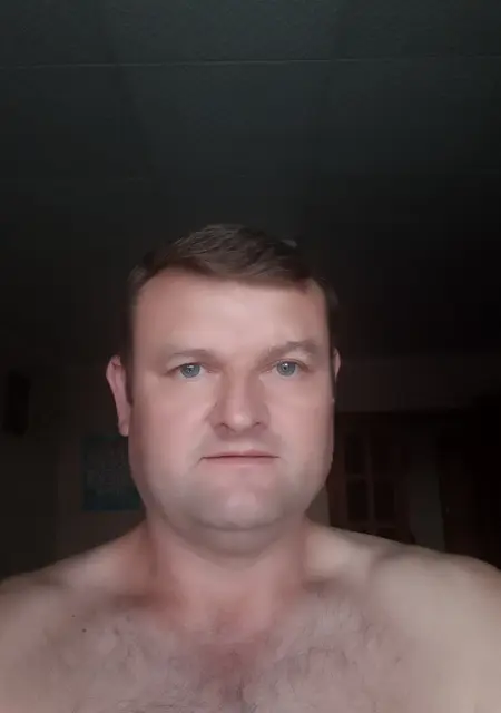 Я Valera, 39, из Черкасс, ищу знакомства без обязательств