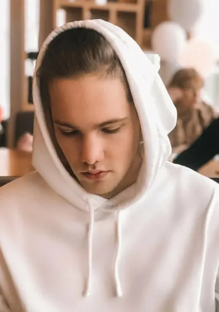 Я Даниил, 25, из Новосибирска, ищу знакомство для общения