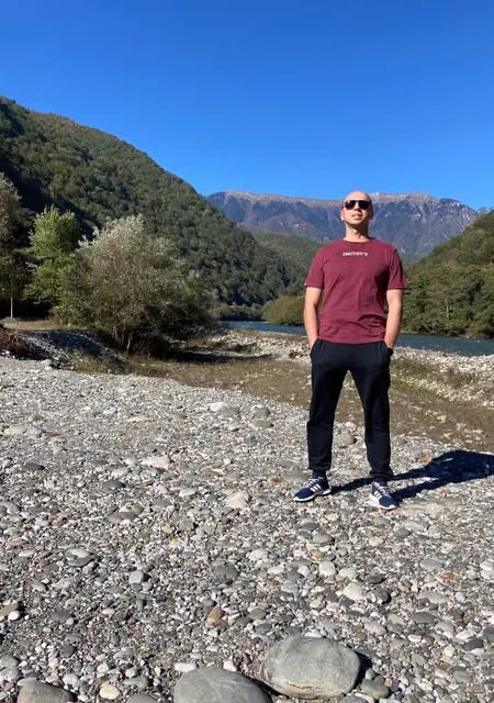 Иван из Сочи, ищу на сайте знакомства на одну ночь