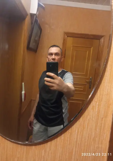 Виталий из Белгорода, мне 47, познакомлюсь на одну ночь