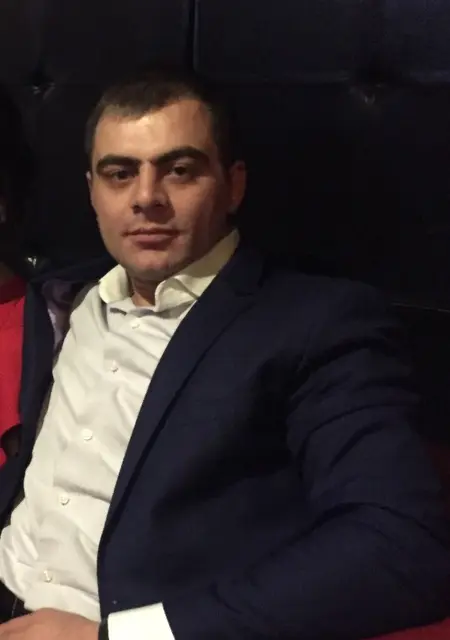 Edik из Пыти-Ях, мне 36, познакомлюсь для приятного времяпровождения