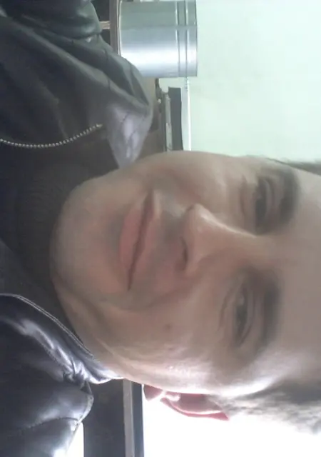 Я Ракеротаа, 40, из Домодедова, ищу знакомство для приятного времяпровождения