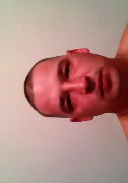 Слава из Якутска, мне 41, познакомлюсь на одну ночь