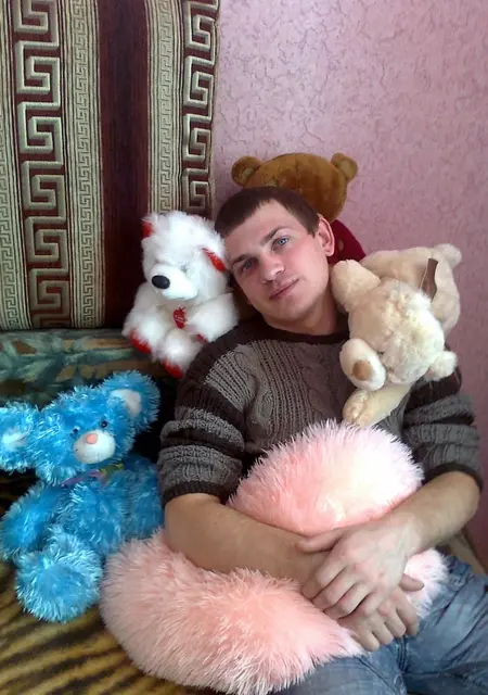 Я Илья, 37, из Костромы, ищу знакомство для вирта