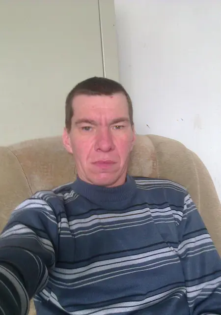 Михаил из Красноярска, ищу на сайте знакомства без обязательств