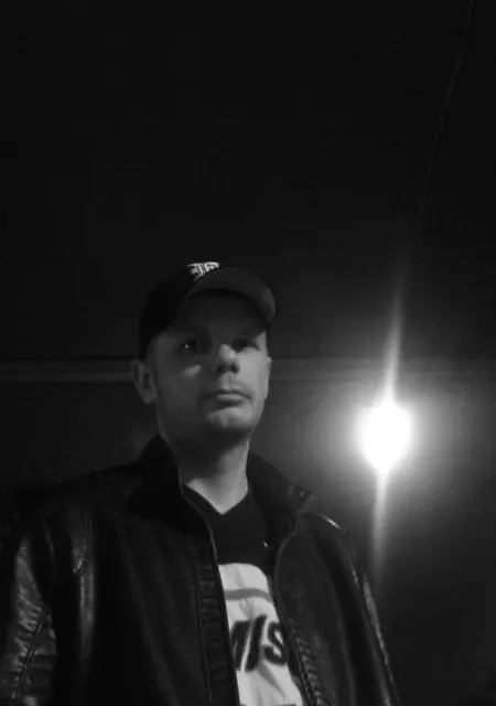 Я Макс, 46, знакомлюсь без обязательств в Владивостоке