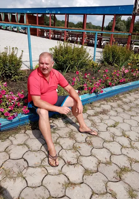 Андрей из Воронежа, мне 54, познакомлюсь на одну ночь