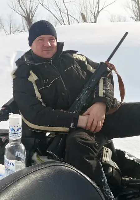 Павел из Нягани, ищу на сайте приятное времяпровождение