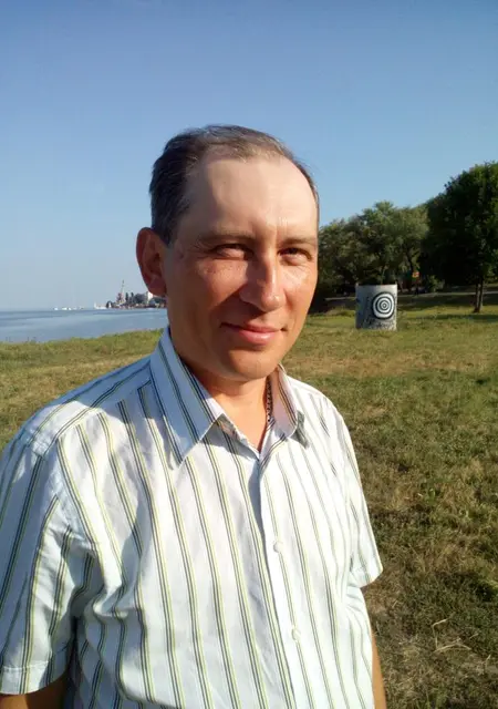 Я Олег, 51, знакомлюсь на одну ночь в Таганроге