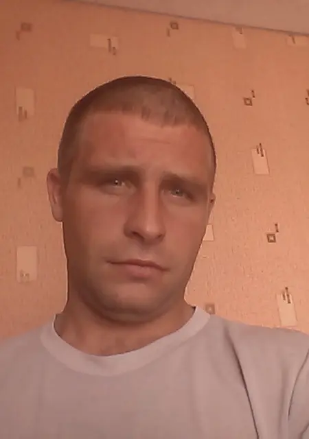 Я Виталий, 39, знакомлюсь без обязательств в Жлобине