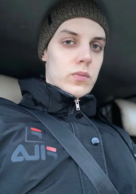 Олег из Новочеркасска, мне 32, познакомлюсь для общения