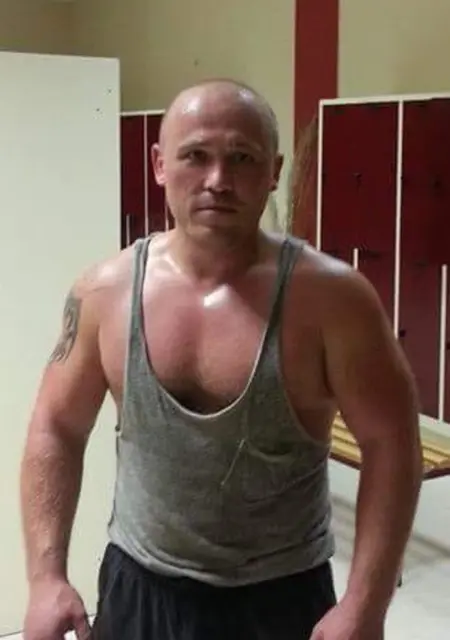 Я Иван, 46, из Челябинска, ищу знакомства на одну ночь