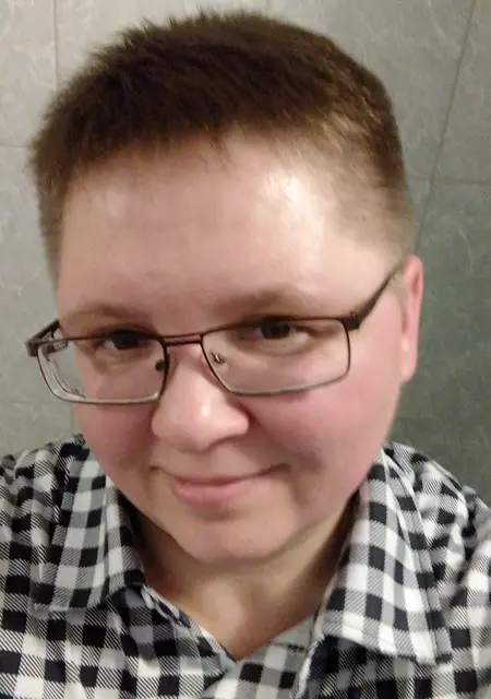 Я Ната, 47, из Санкт-Петербурга, ищу знакомство для постоянных отношений