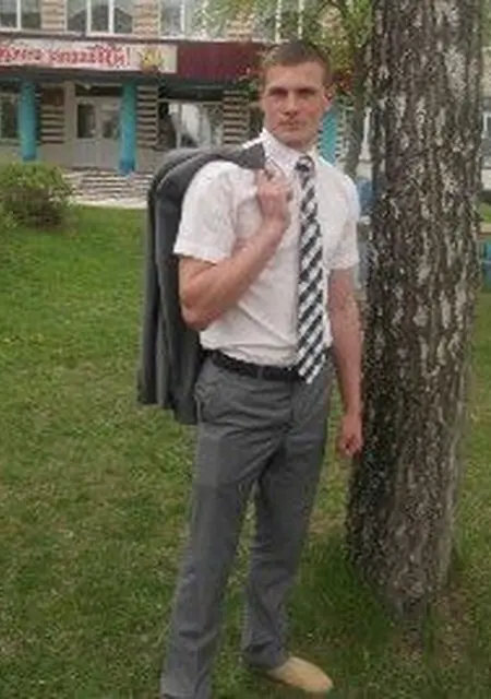 Я Беня, 42, из Клинцов, ищу знакомства на одну ночь