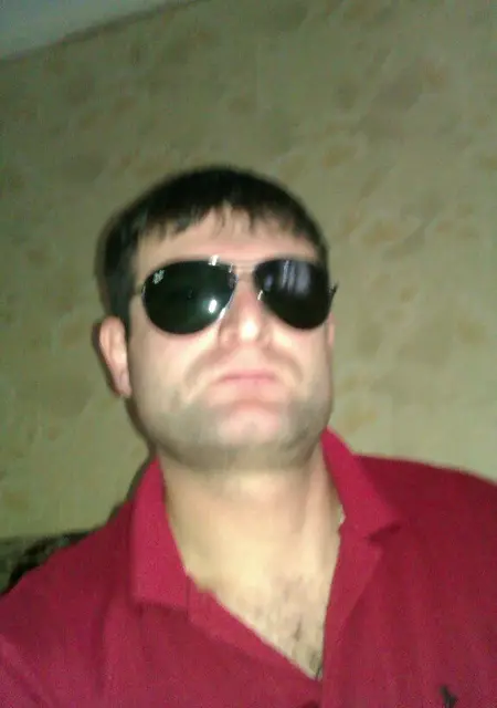 Мурад из Махачкалы, ищу на сайте знакомства на одну ночь