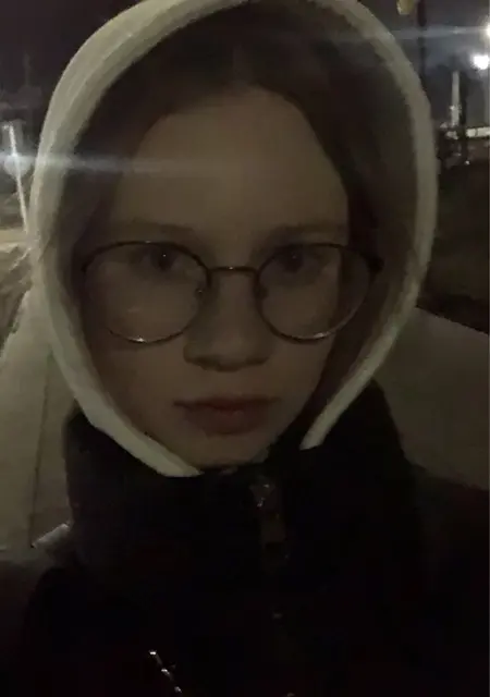 Я Виктория, 18, из Безенчука, ищу знакомства без обязательств