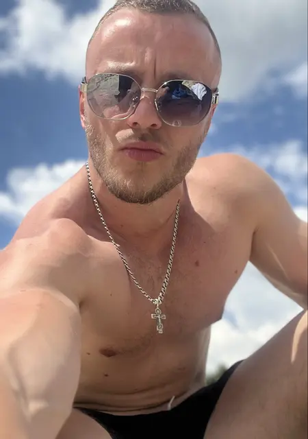 Сергей из Голицына, мне 30, познакомлюсь для вирта