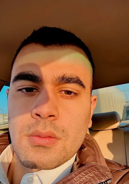 Эмиль из Москвы, ищу на сайте знакомства на одну ночь