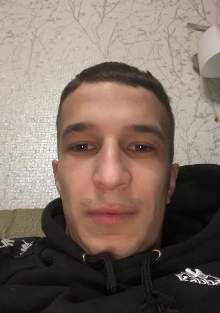 Дмитрий из Ульяновска, ищу на сайте знакомства без обязательств