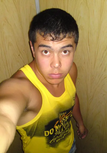 Тимур из Озерска, мне 37, познакомлюсь без обязательств